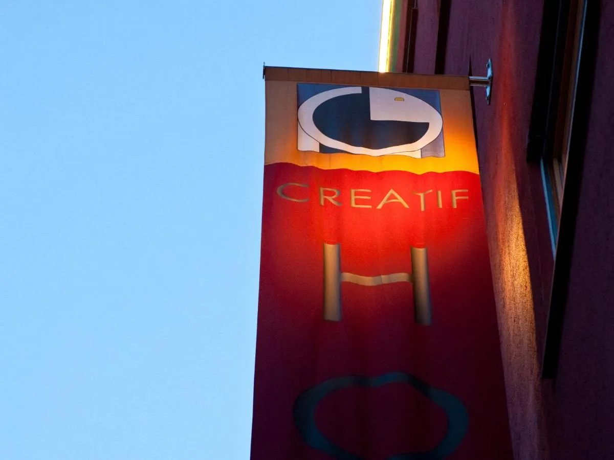 Image 2 of 1st Creatif Hotel Elephant