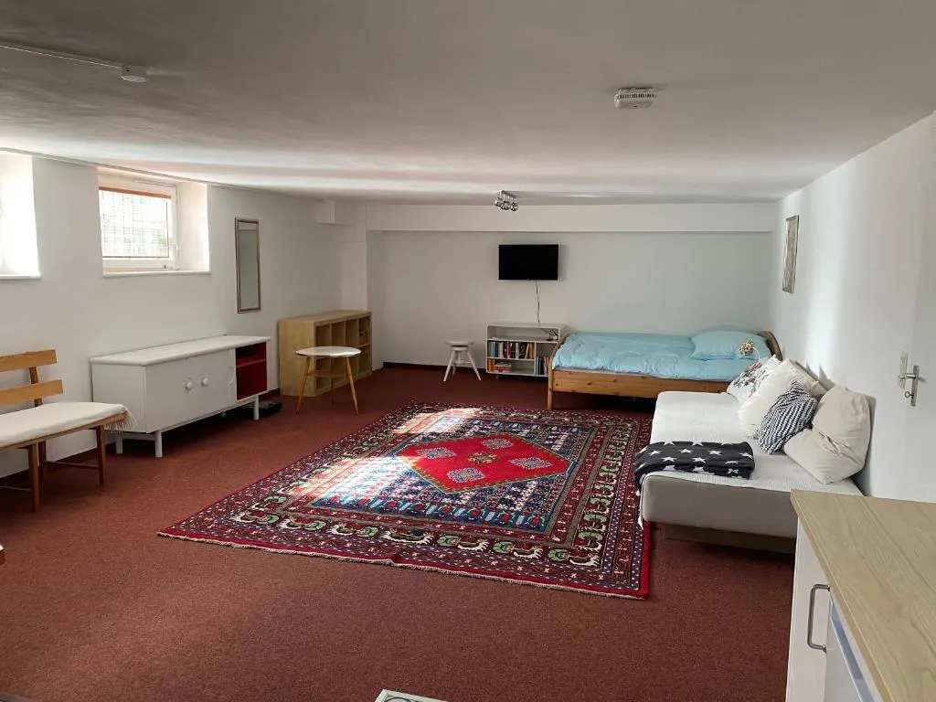 Image of AirB33 Apartment Munich privat with little terrace