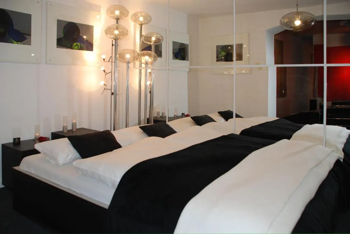 Image 5 of Artist Residence Schwabing