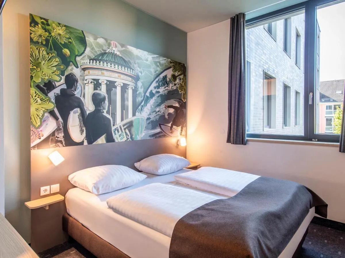 Image 2 of B&B Hotel München-Trudering