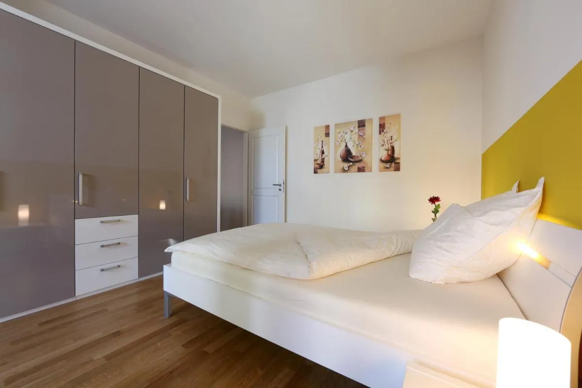 Image 1 of Business Suiten
