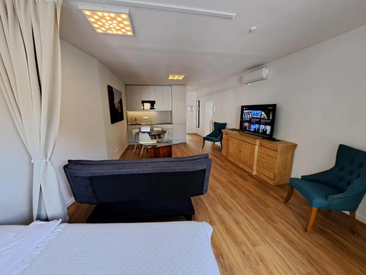 Image 3 of East Park Apartments Baumkirchner Str 18