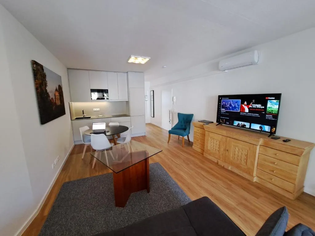 Image of East Park Apartments Baumkirchner Str 18