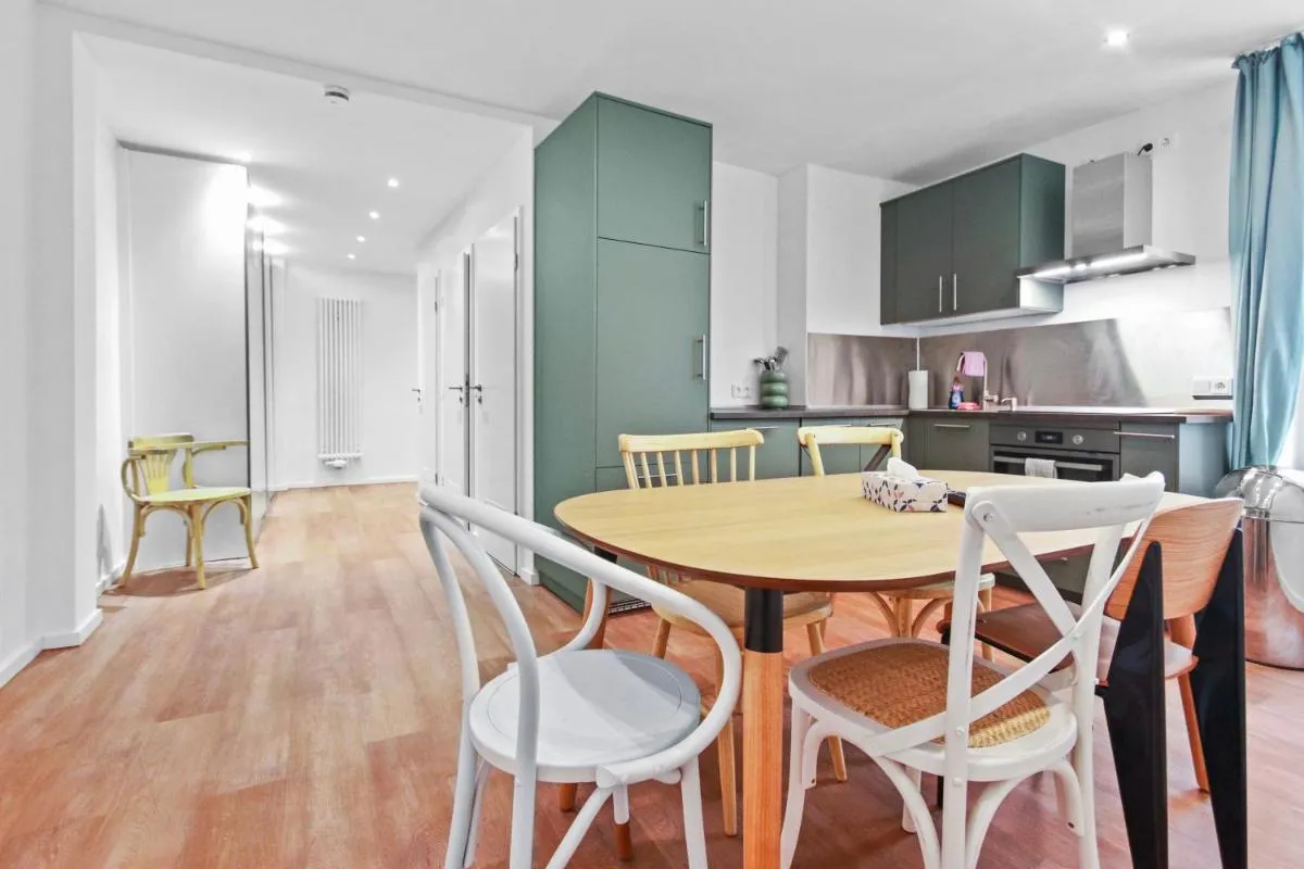 Image 3 of Flatista Homes – Central Station – 3BR