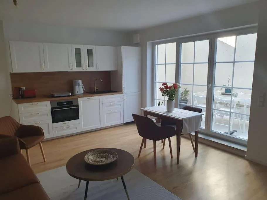 Image of Helle 3 Zimmer Souterrainwohnung in einem Neubau-Villa