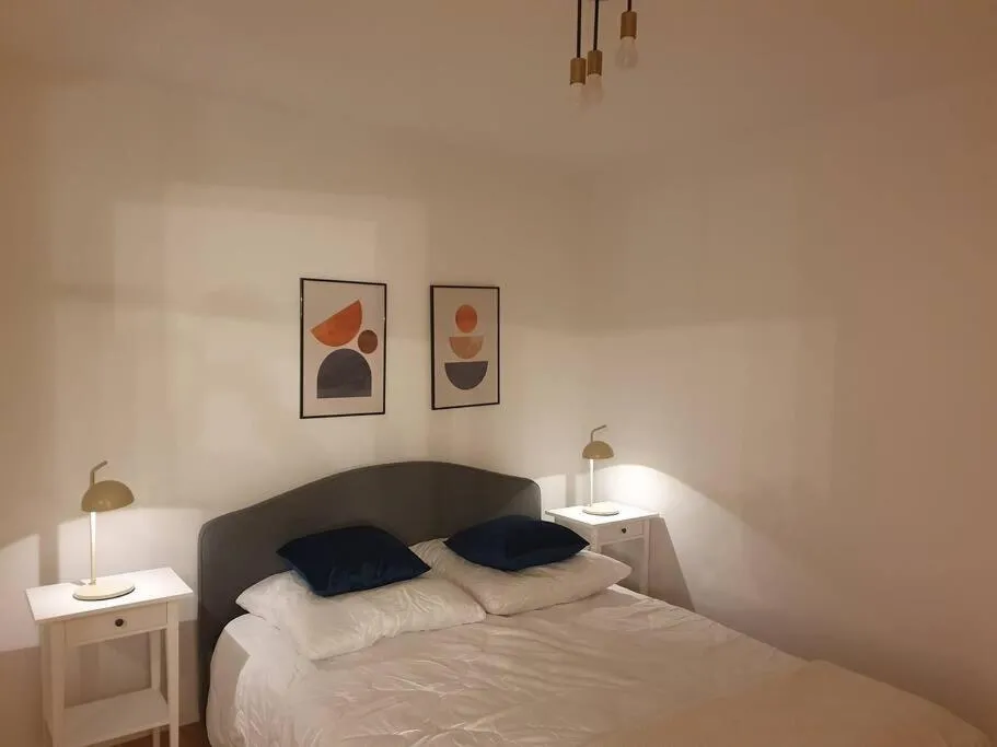 Image 1 of Helle 3 Zimmer Souterrainwohnung in einem Neubau-Villa