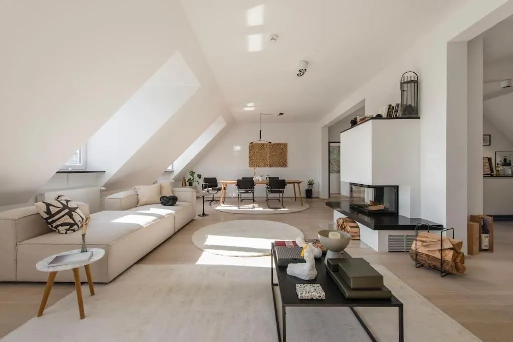 Image 2 of Hemingway Penthouse with Fireplace/Chimney