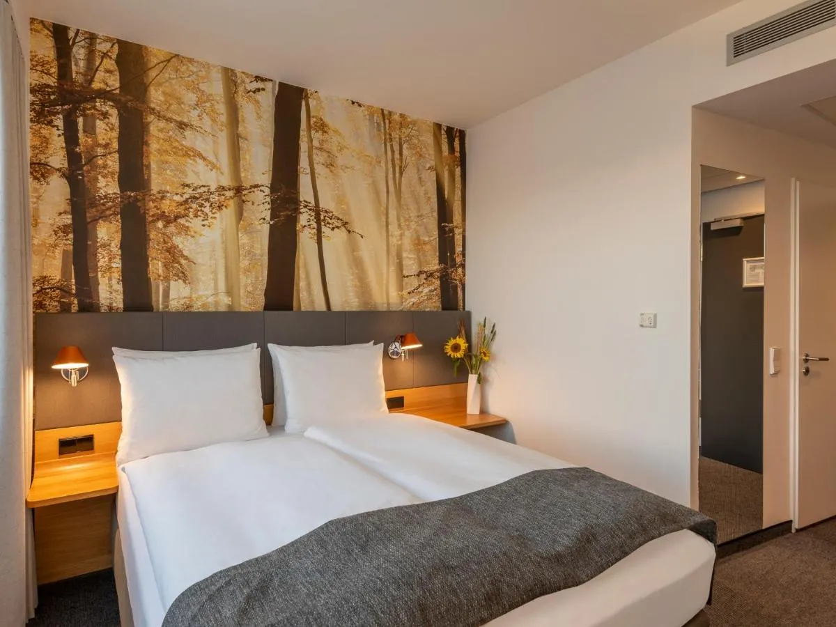 Image 6 of Holiday Inn Munich – Leuchtenbergring, an IHG Hotel
