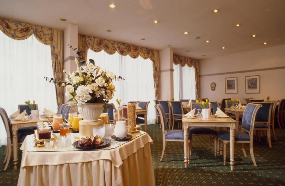 Image 2 of Hotel Ambiente Garni
