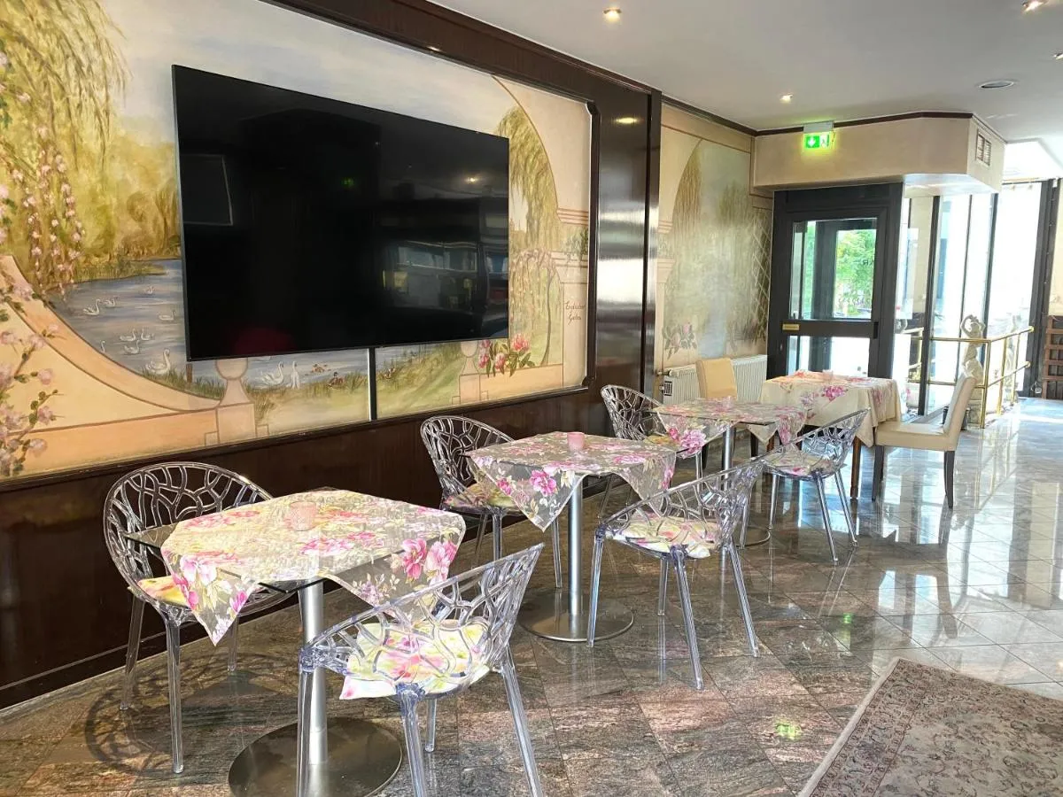 Image 4 of Hotel Condor