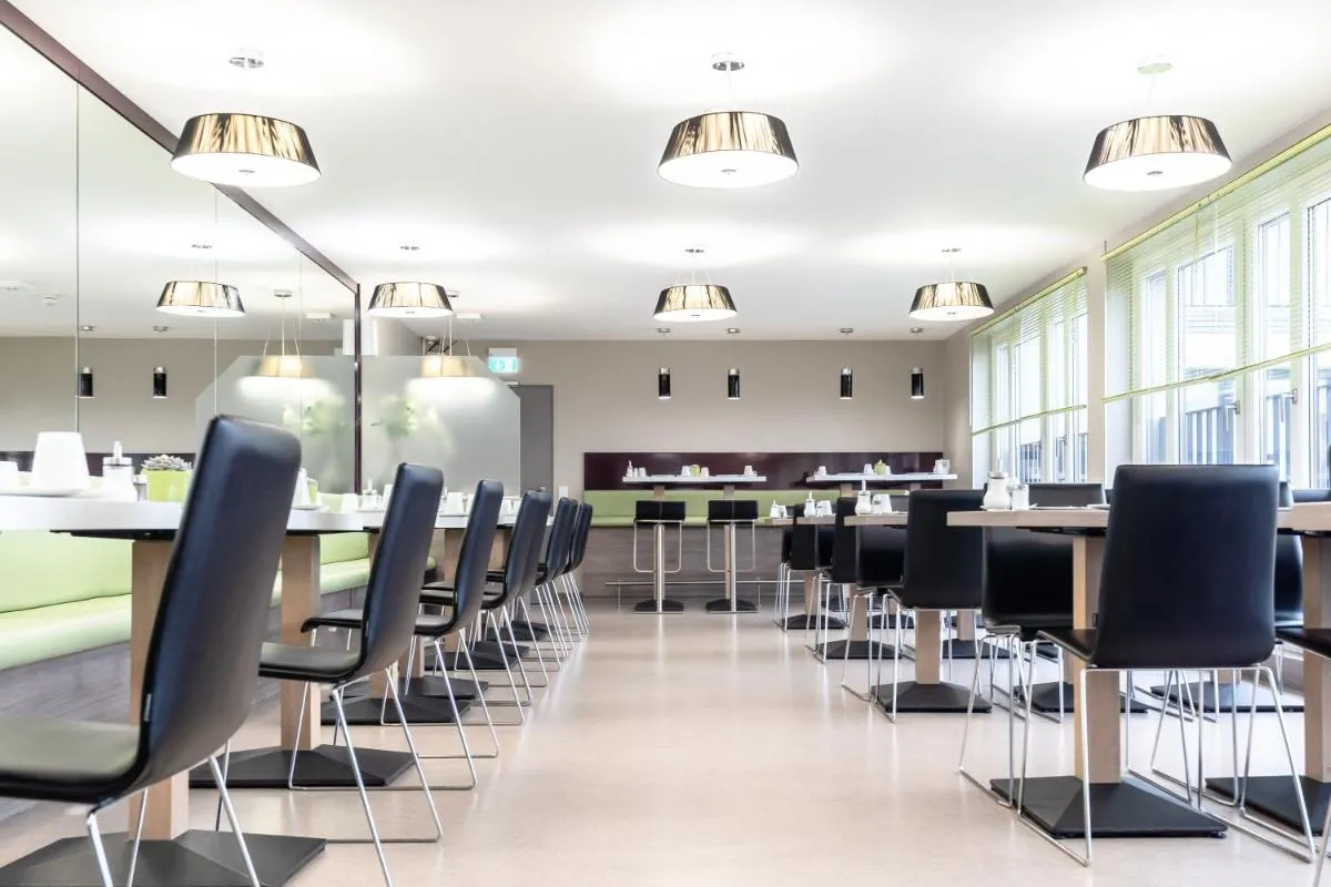 Image 2 of Hotel Demas City