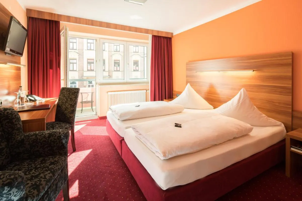 Image 1 of Hotel Isartor