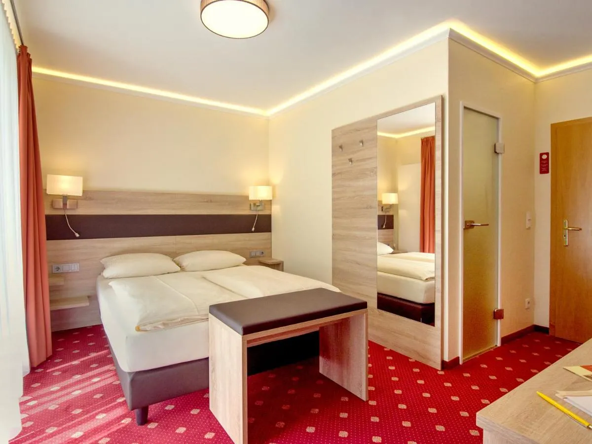 Image 6 of Hotel Kriemhild am Hirschgarten