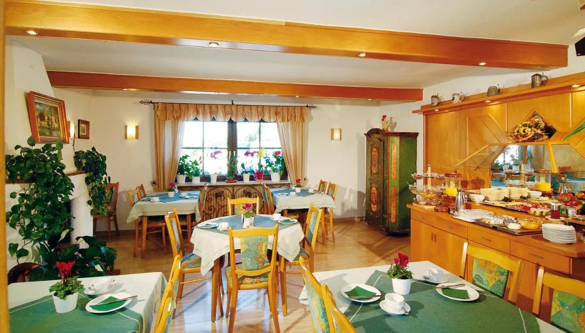 Image 2 of Hotel Neuner
