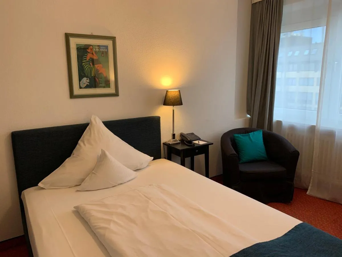 Image 4 of Hotel Nymphenburg City – München