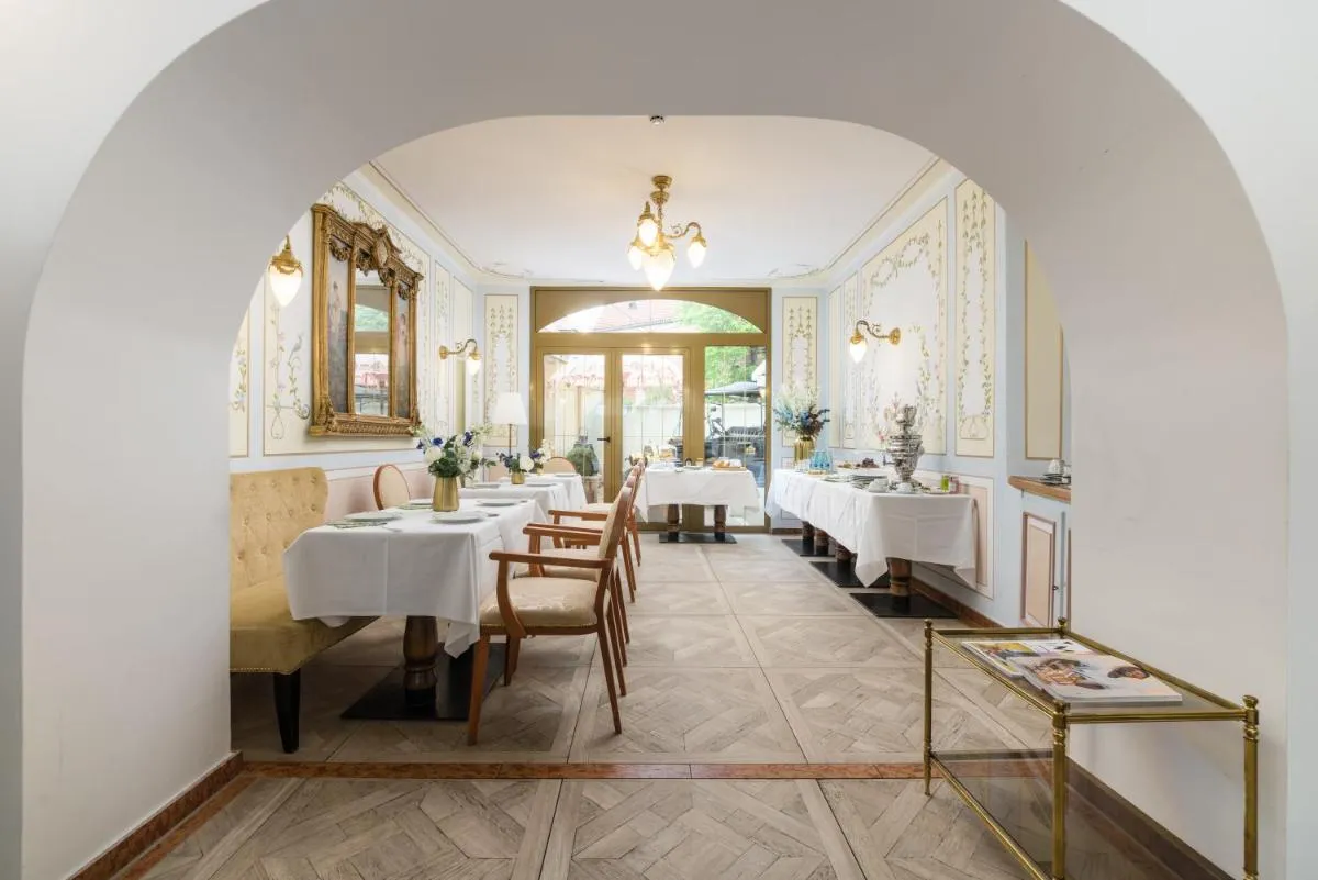 Image 3 of Hôtel du Train