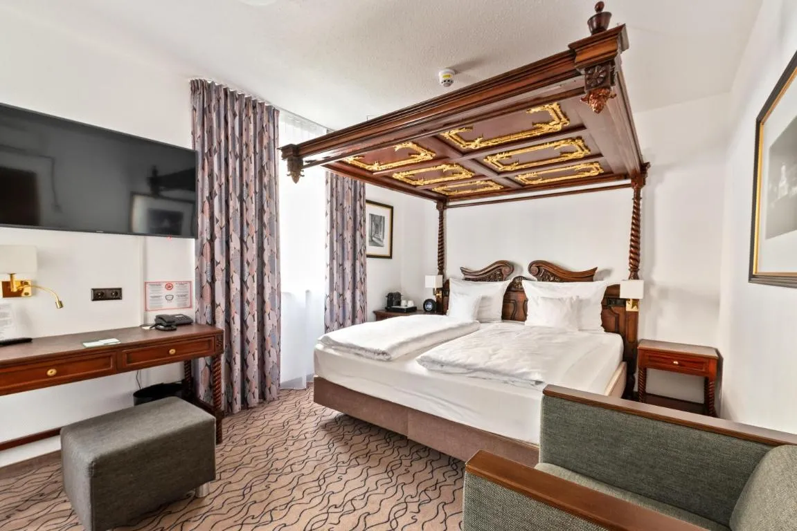 Image of King’s Hotel Center Superior
