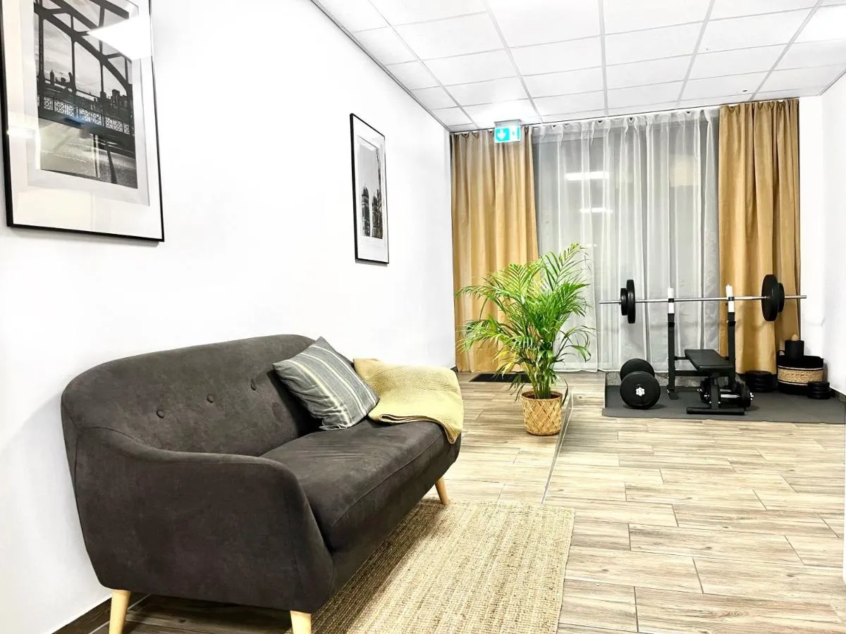 Image 4 of LeNi Living – Riesig! Repräsentativ! Ruhig!