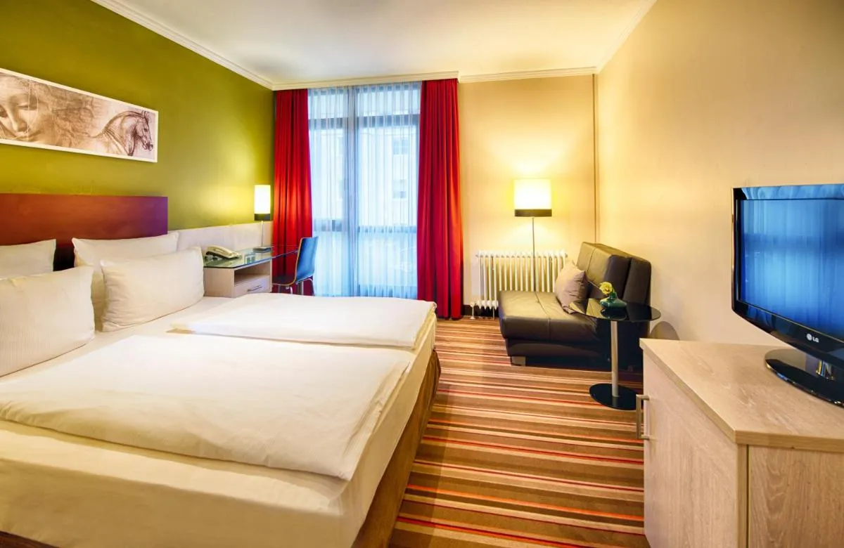 Image 5 of Leonardo Hotel & Residenz Muenchen