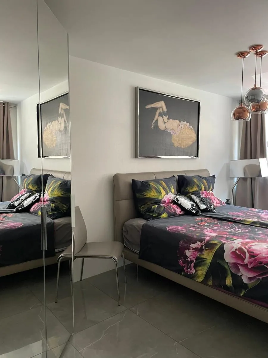 Image 6 of Luxurious 2 Bedroom Apartment Old City