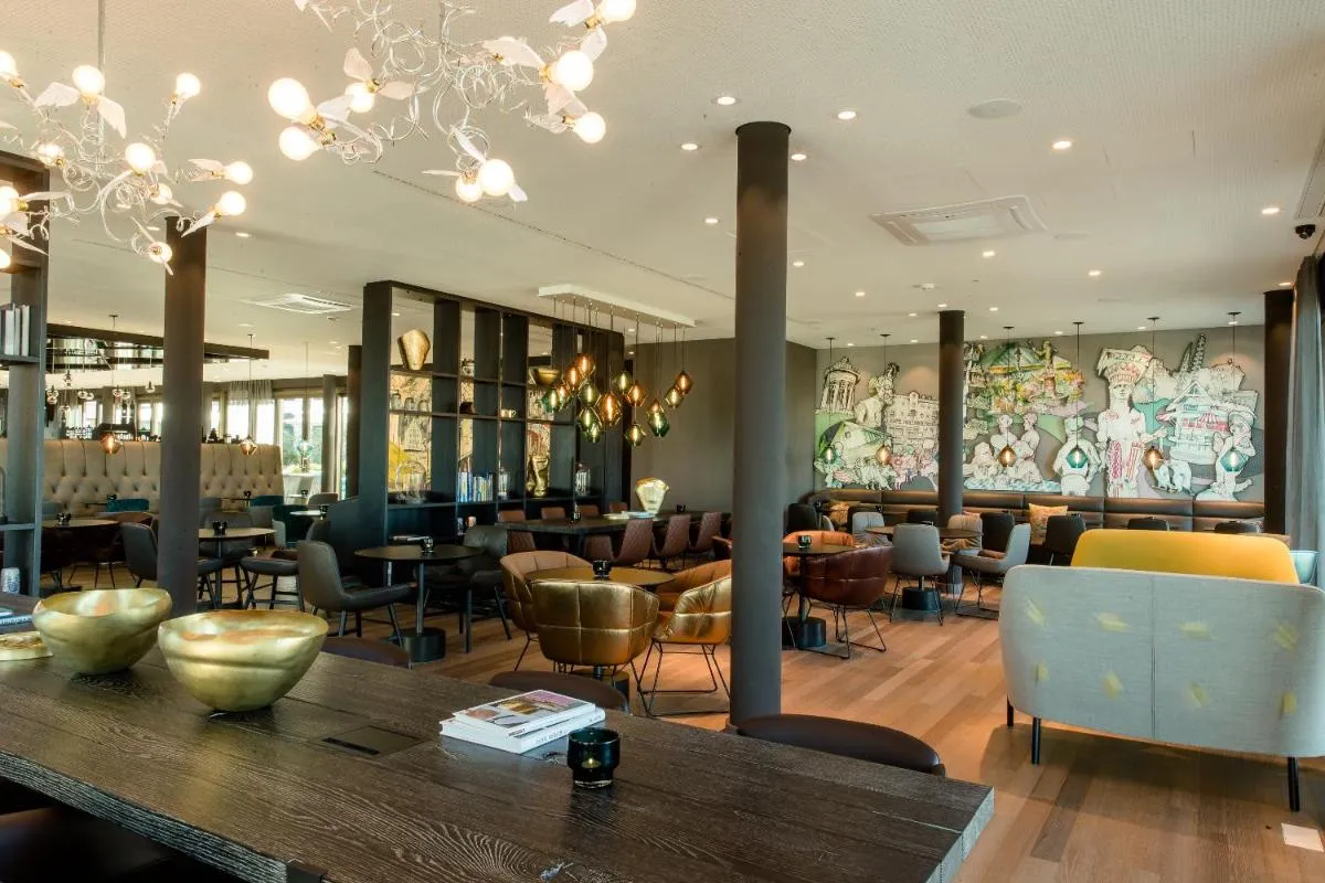 Image 6 of Motel One München-Messe