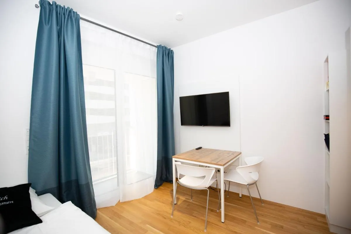 Image 2 of My room serviced apartment-Messe