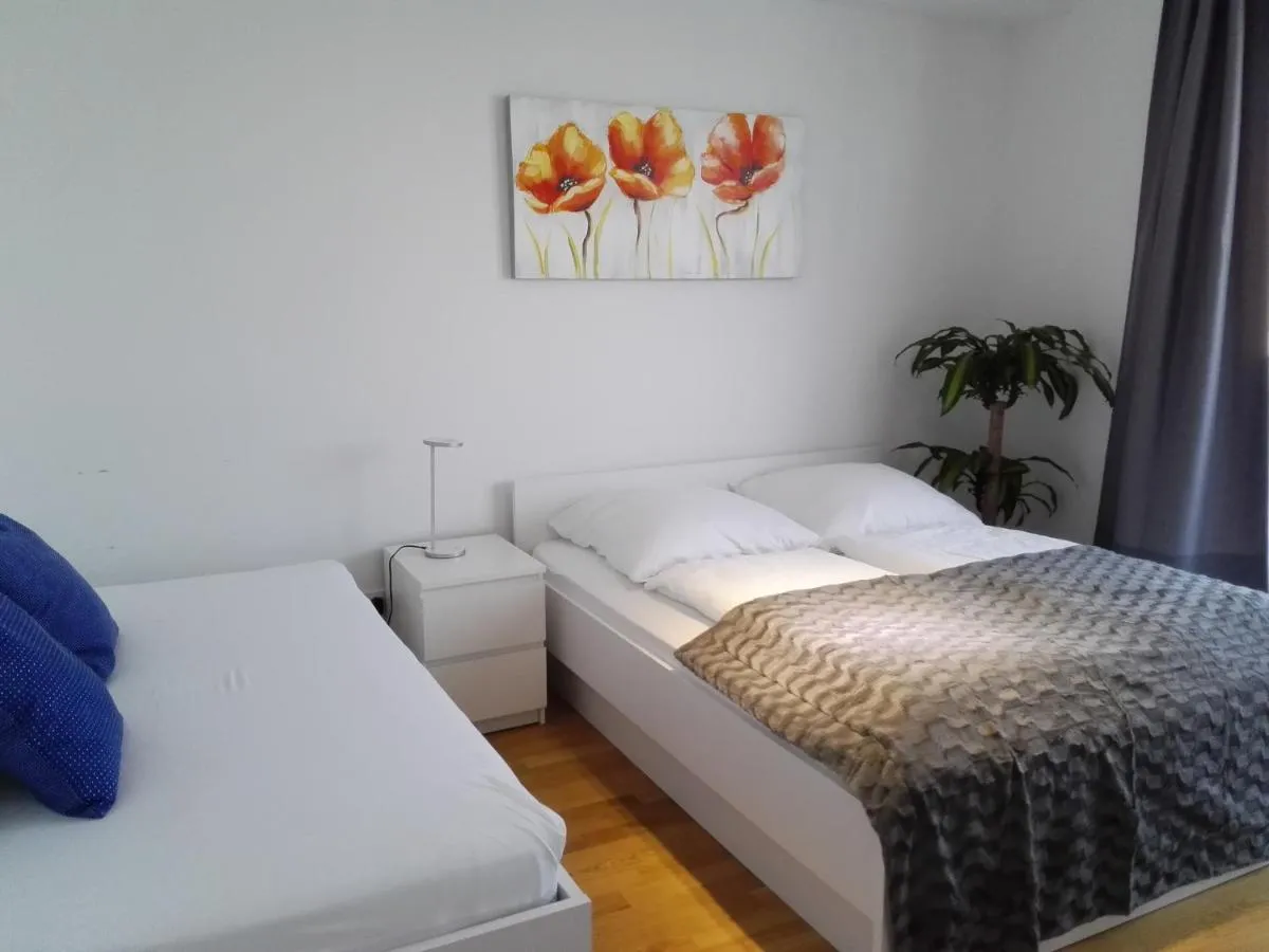 Image 1 of My room serviced apartment-Messe