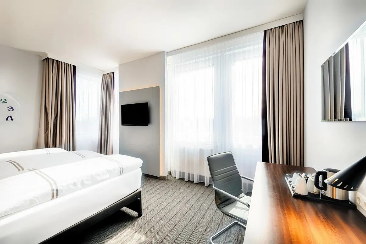 Image 3 of Premier Inn München City Ost