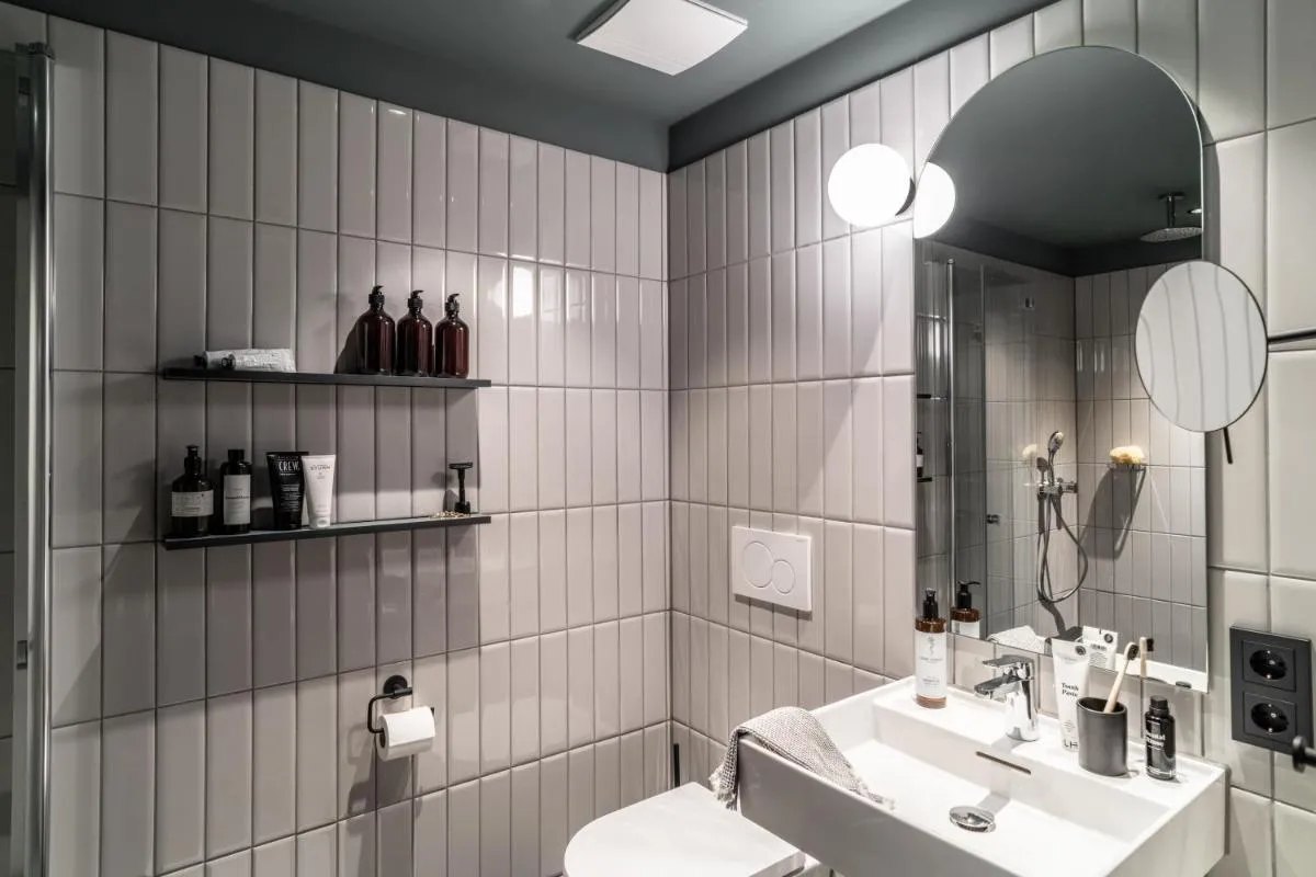 Image 2 of Revo Munich