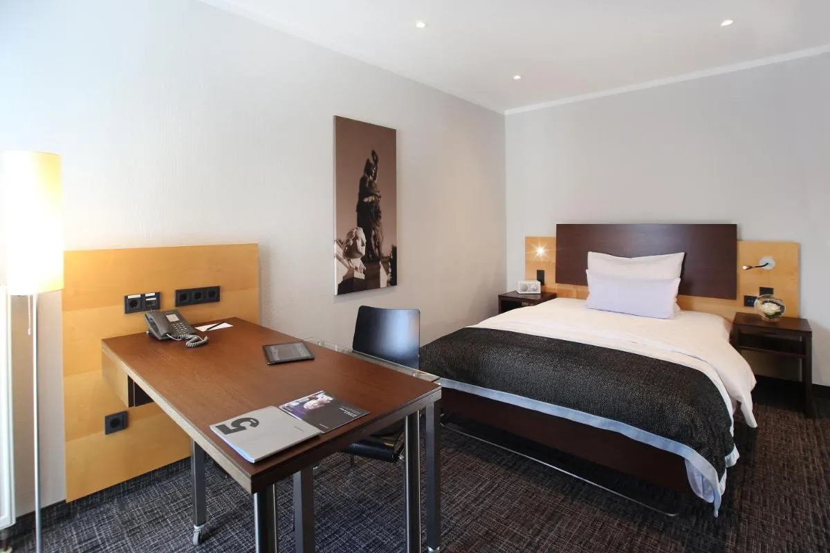 Image 1 of Schiller 5 Hotel