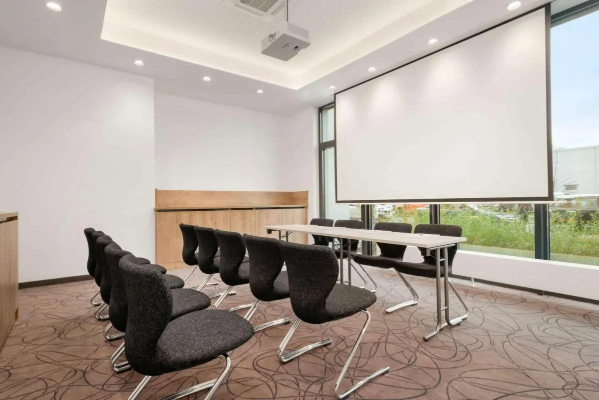 Image 5 of Super 8 by Wyndham Munich City North