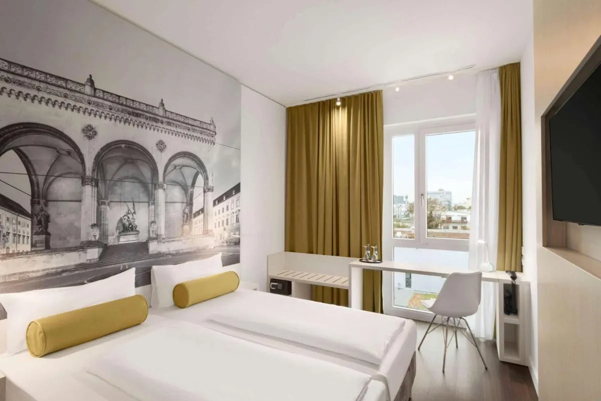 Image 1 of Super 8 by Wyndham Munich City North