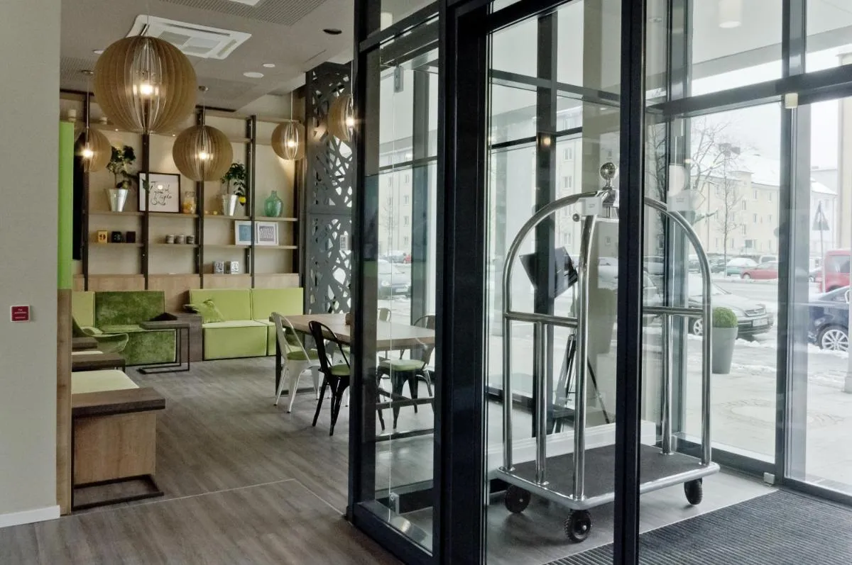 Image 2 of Super 8 by Wyndham Munich City West