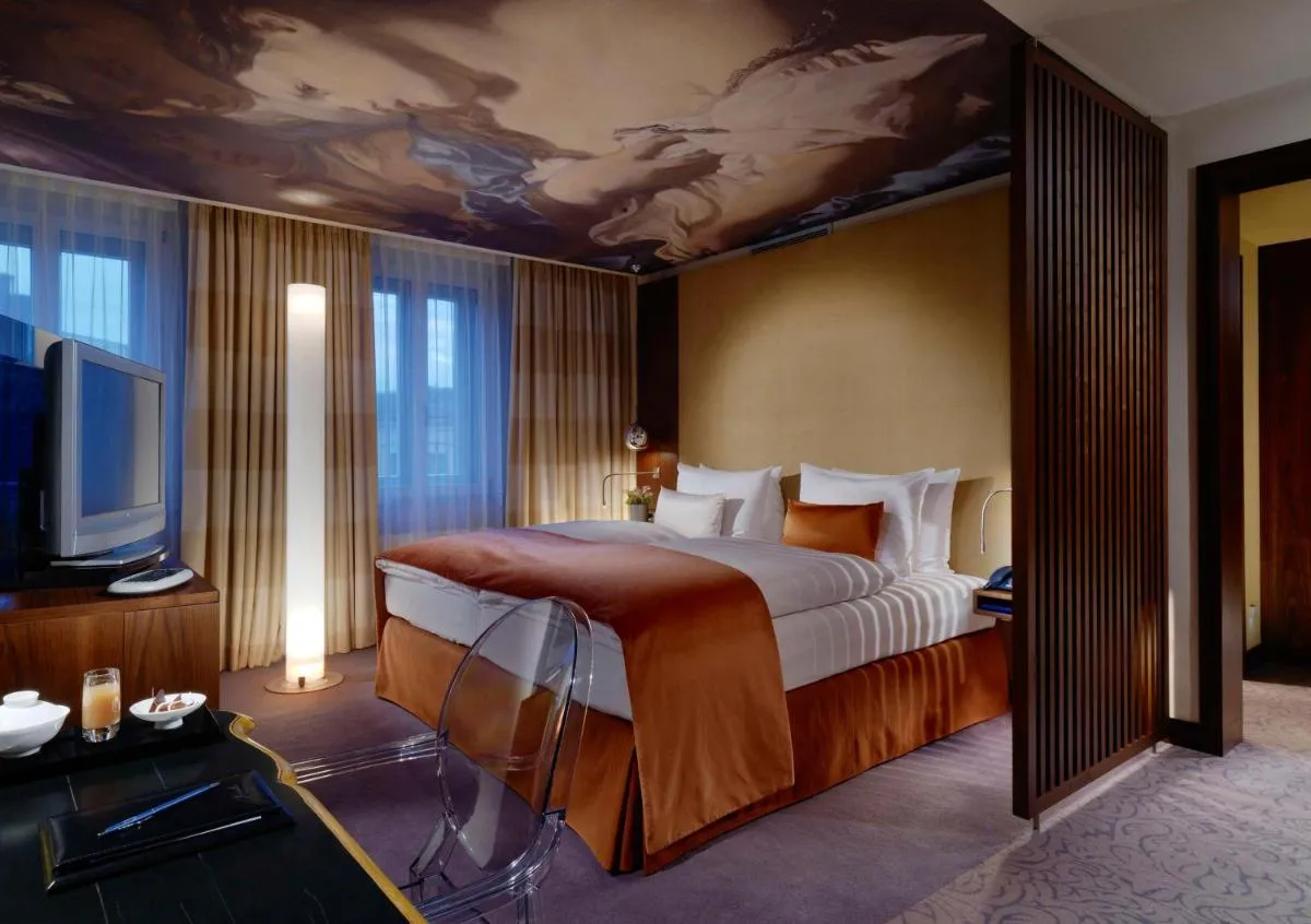 Image 1 of Vier Jahreszeiten Kempinski München