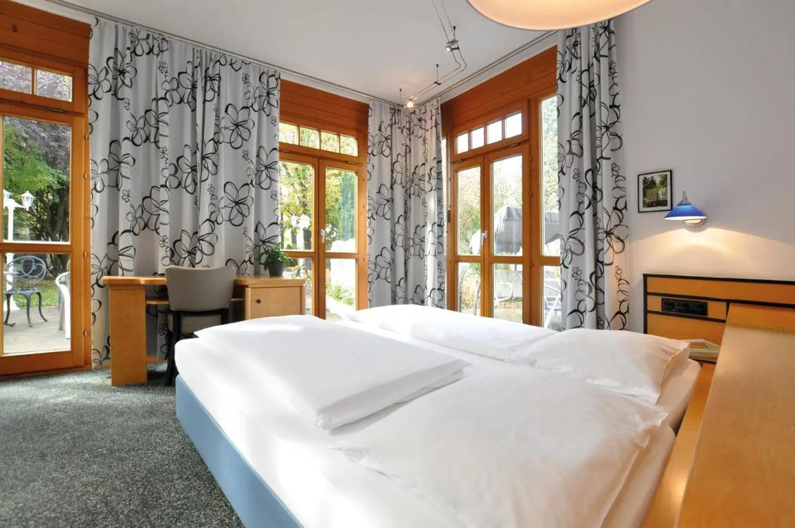 Image of Villa Waldperlach by Blattl