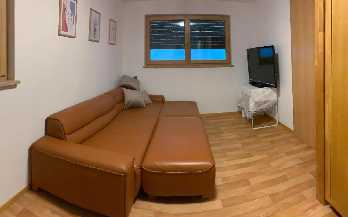 Image 5 of Wohnung möbliert, abgeschlossen und verkehrsgünstig gelegen