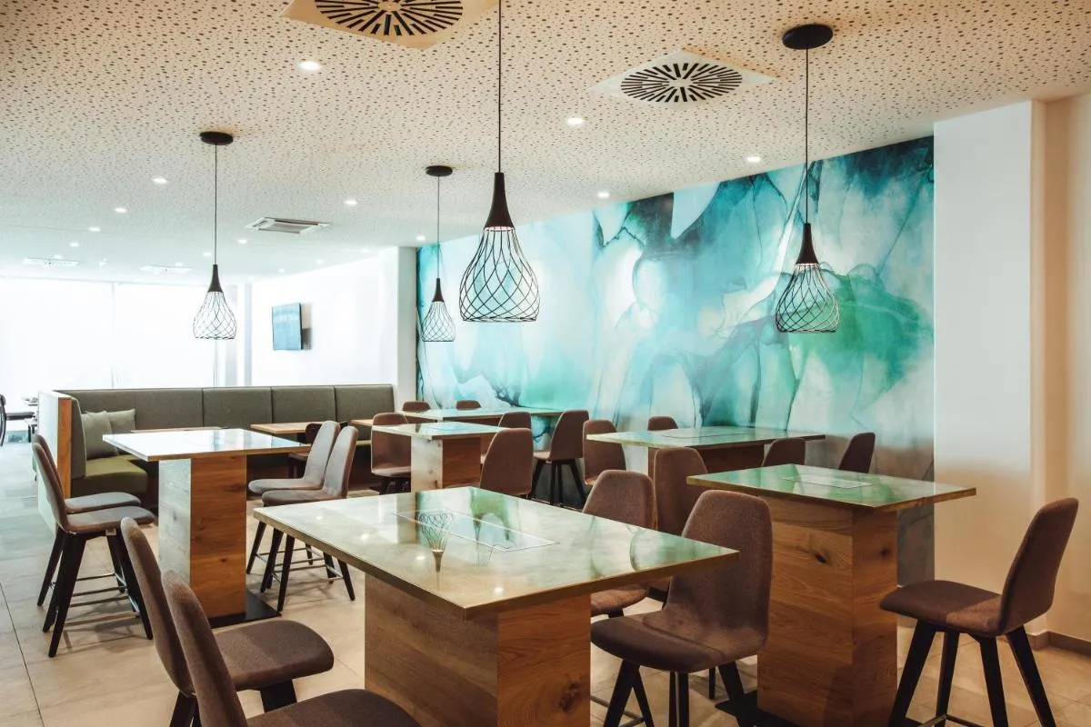 Image 2 of Wyndham Garden Munich Messe