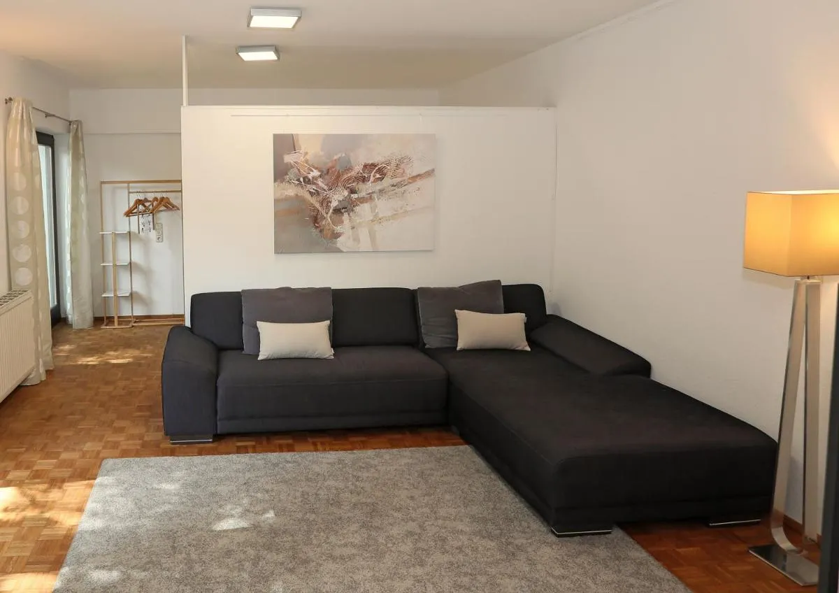 Image 2 of 10 min subway U-Bahn to Marienplatz 130 m2 – 4BR – 2Bath