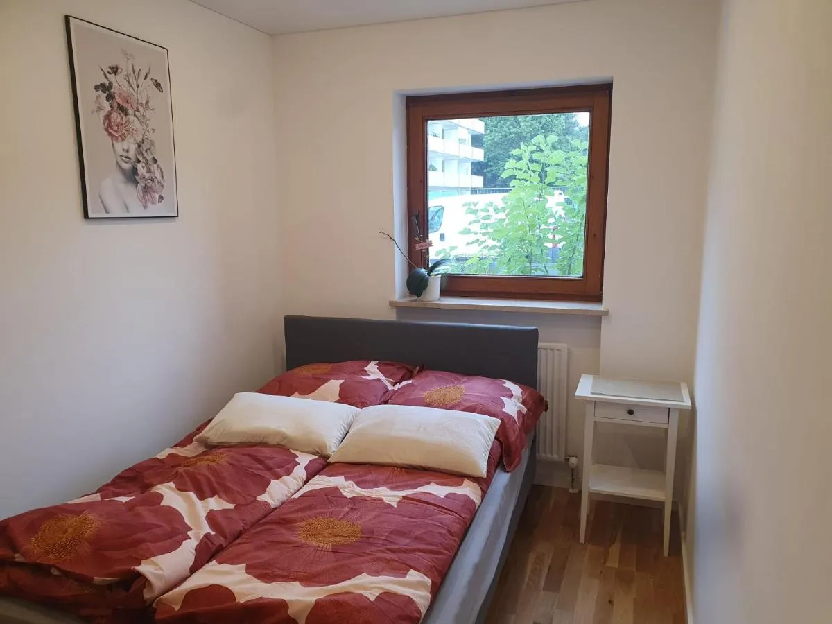 Image 1 of 80m2 Garten-Duplexwohnung in Altperlach