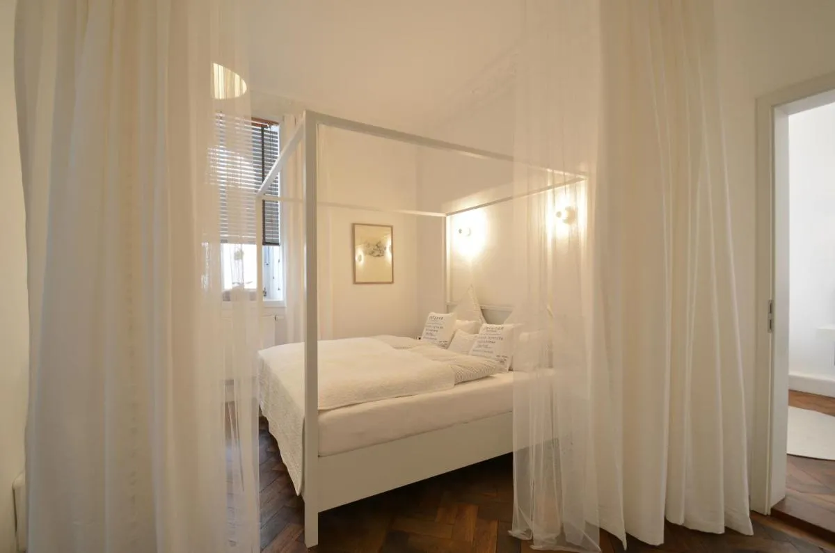 Image 1 of Asante-Design-Apartment Deluxe – very central