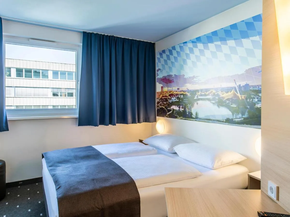 Image 1 of B&B Hotel München City-Nord