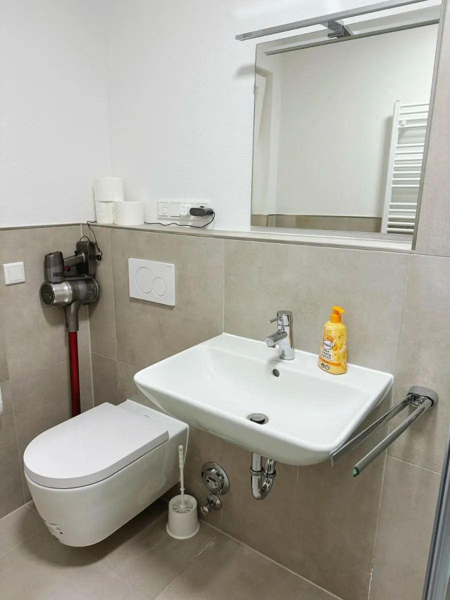 Image 5 of EMMA Gardencity Basement Flat