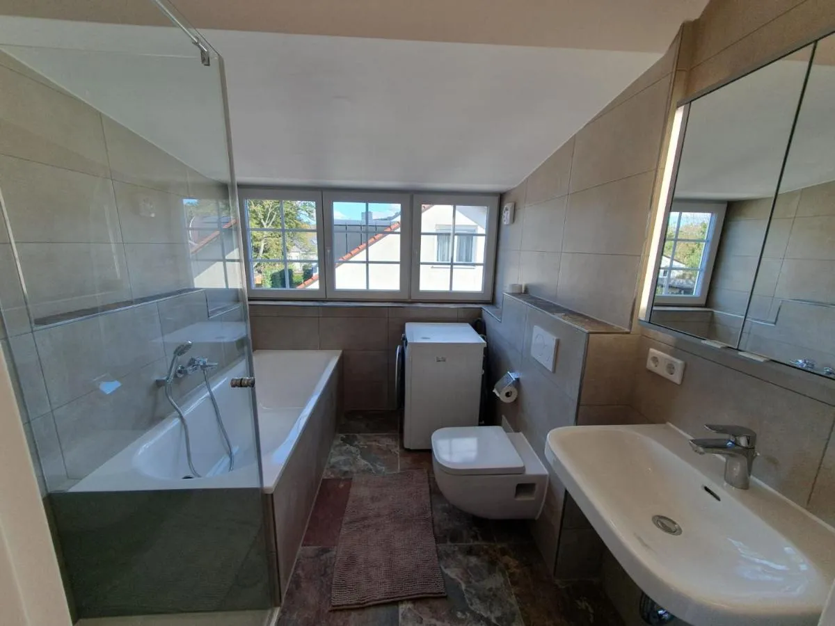Image 2 of Exklusive Neubau Dachterrassenwohnung mit Wohnungslift in Vierfamilienvilla