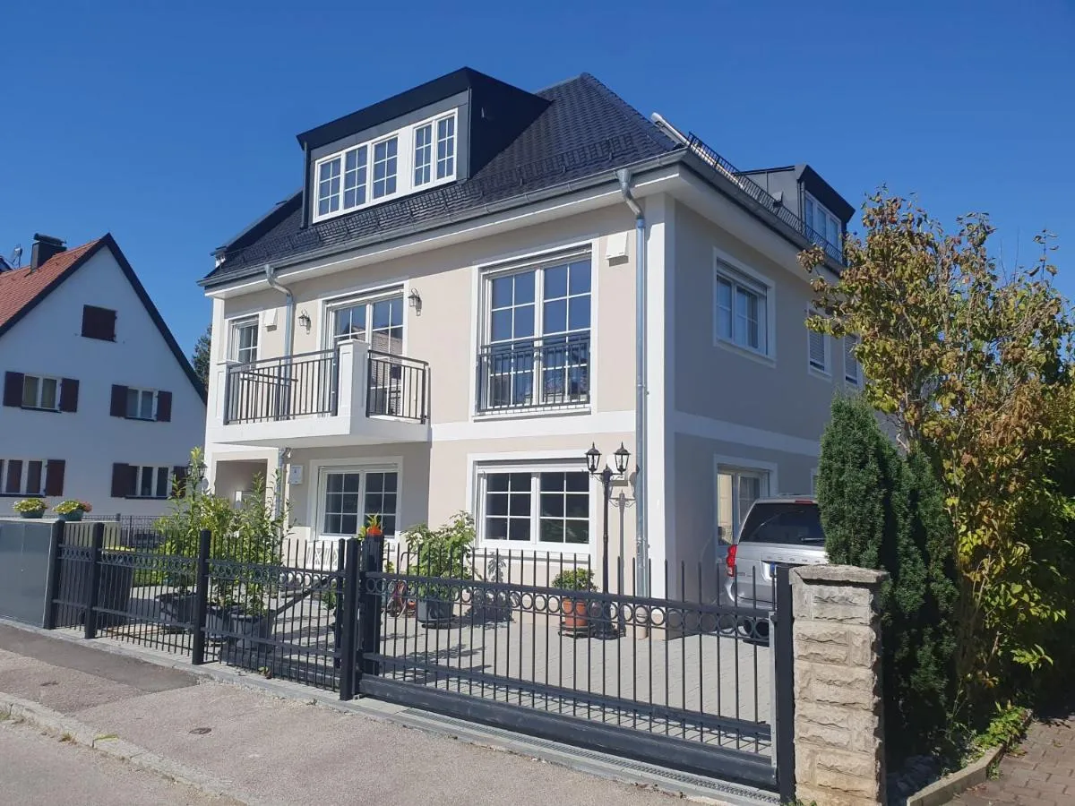 Image 5 of Exklusive Neubau Dachterrassenwohnung mit Wohnungslift in Vierfamilienvilla