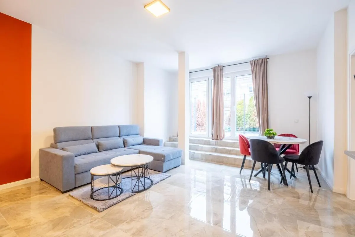 Image 3 of Fast Stay Luxury
