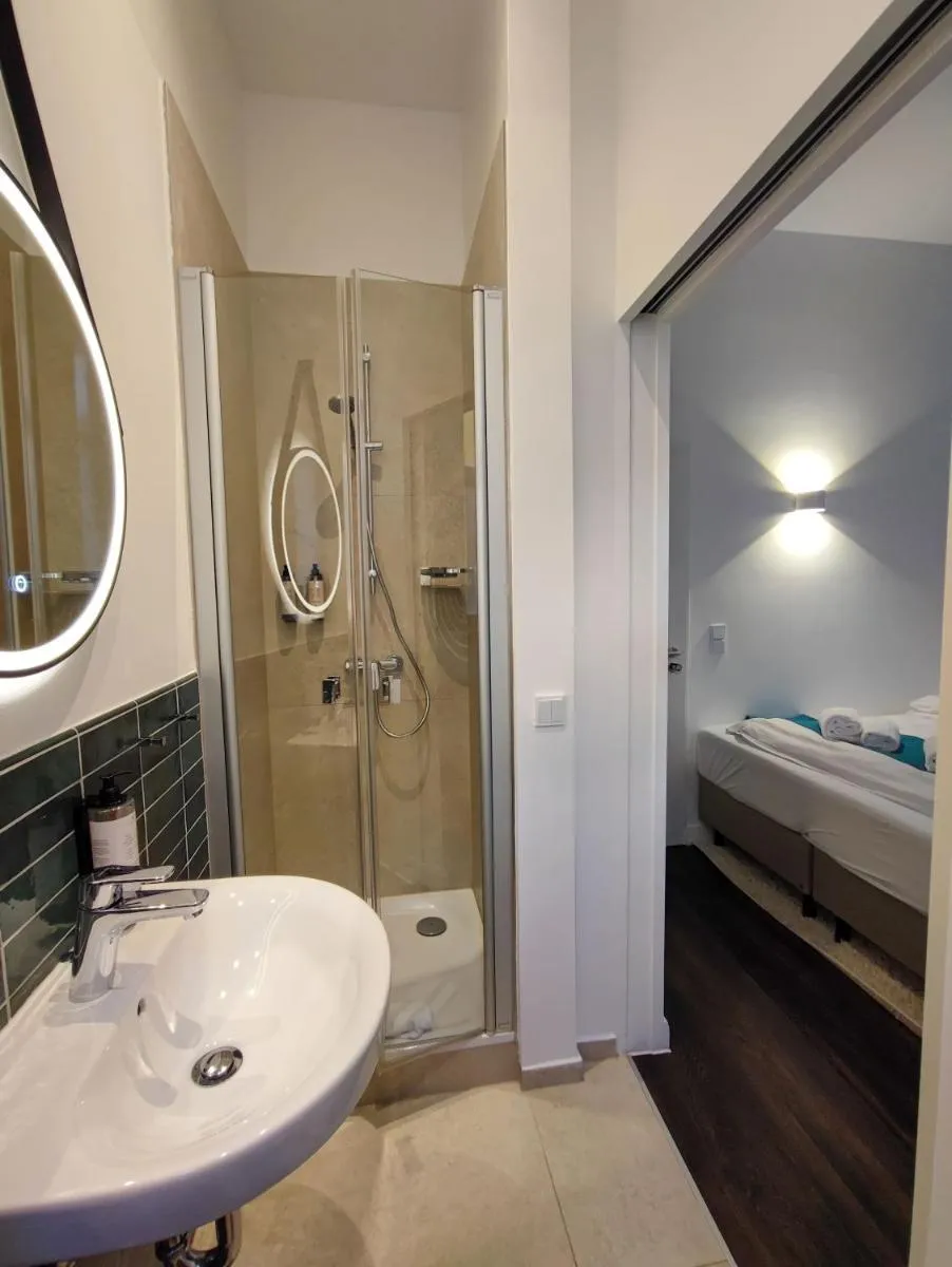 Image 3 of HOMELY STAY Studio 1 – Small and cozy Self-Check-In Room in Munich
