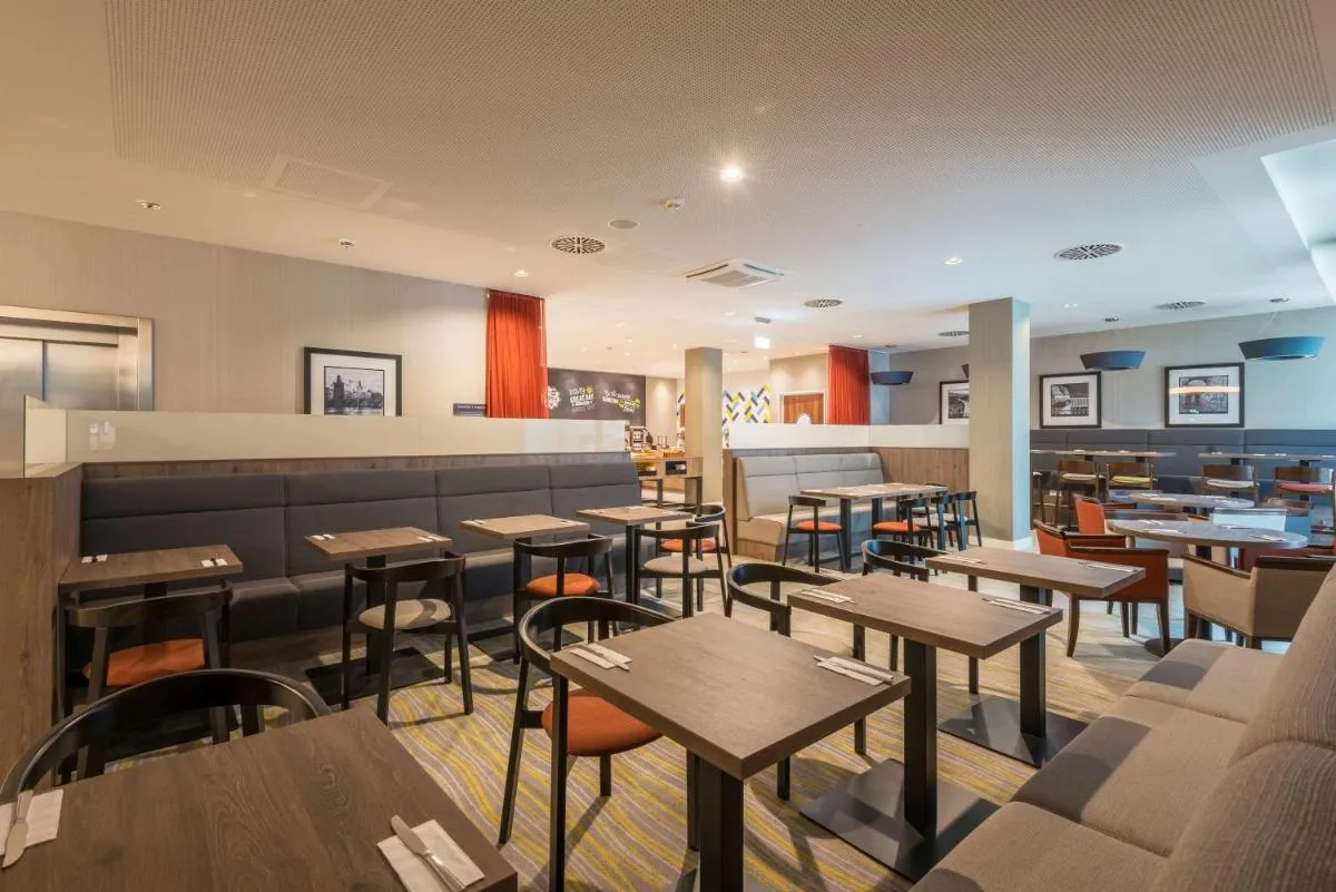 Image 4 of Hampton By Hilton Munich City West