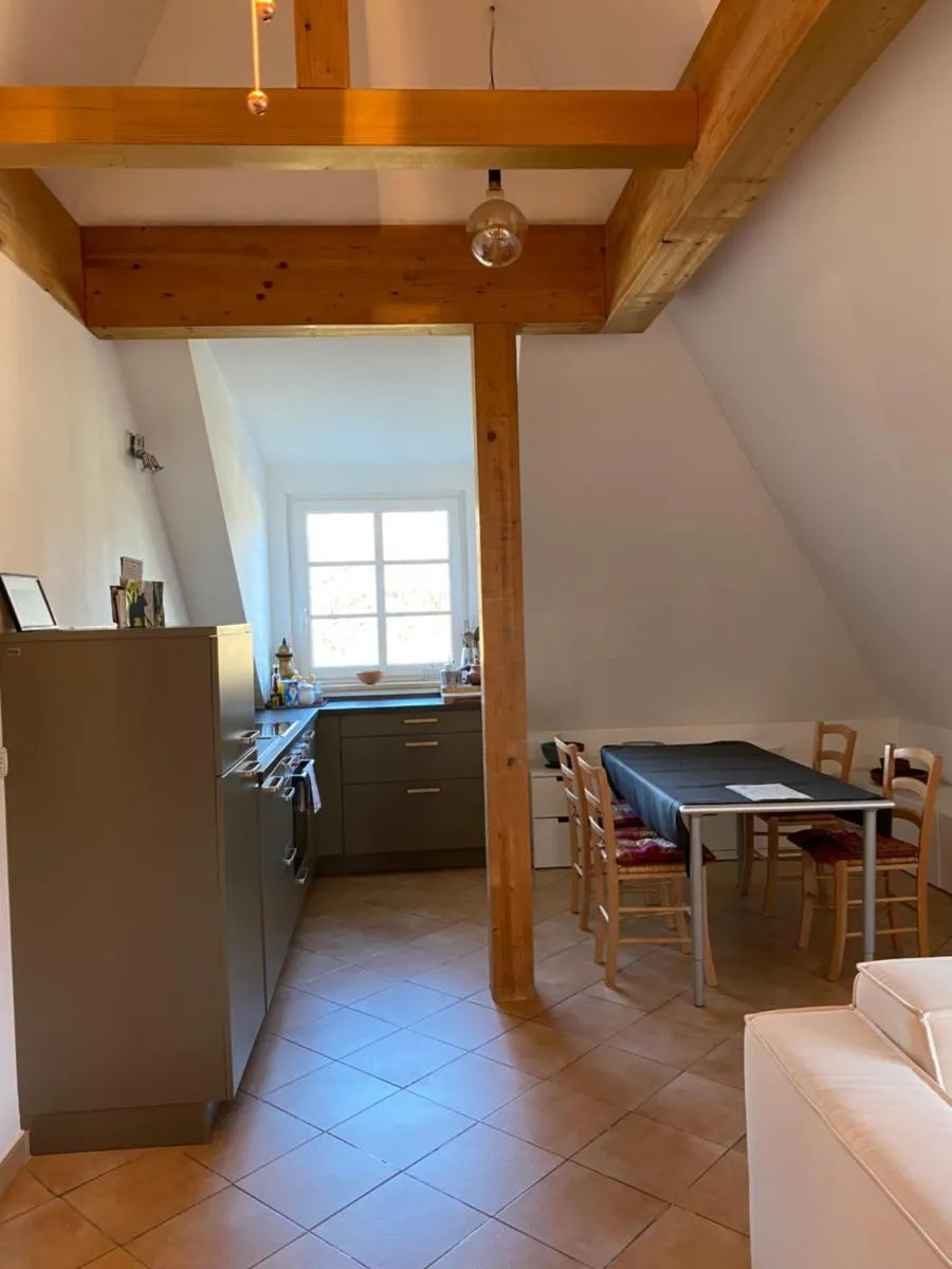 Image 1 of Helle und ruhige Dachgeschosswohnung