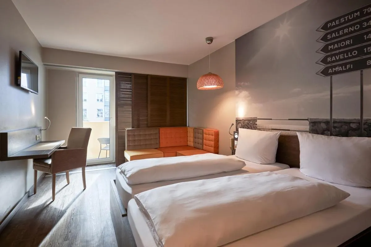 Image 2 of Hotel GIO