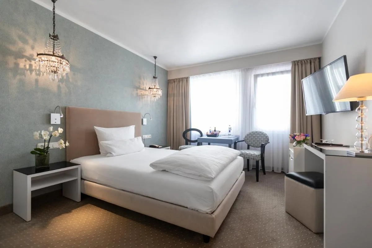 Image 1 of Hotel an der Oper